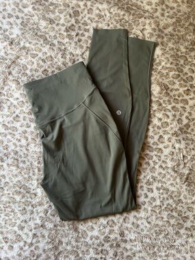 Lululemon base pace high-rise tight 28” army green
